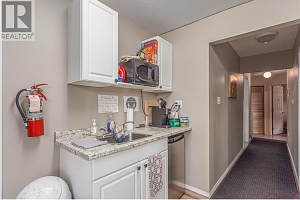 2143 Shuswap Avenue - Photo 8