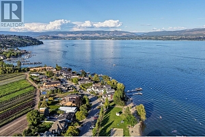 1579 Pritchard Drive - Photo 3