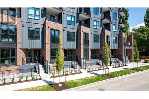 620 Coronation Avenue Unit# 608 - Photo 2