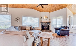 111 Revel Crescent - Photo 2