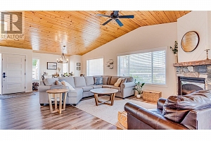 111 Revel Crescent - Photo 4
