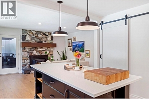 4540 Lakeshore Road - Photo 16