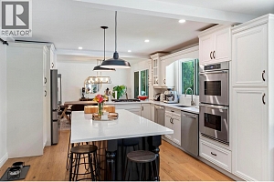 4540 Lakeshore Road - Photo 8