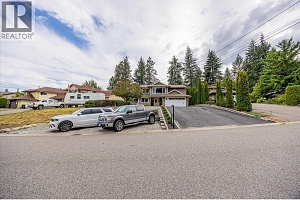 3140 Coventry Crescent - Photo 48