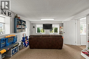 6390 Cardinal Road - Photo 30