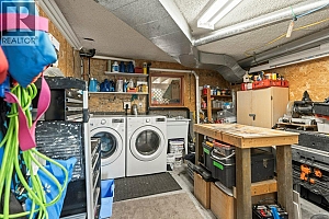 6390 Cardinal Road - Photo 32