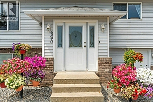 6390 Cardinal Road - Photo 5