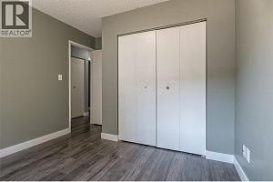 3704 40 Avenue - Photo 13