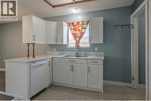 3704 40 Avenue - Photo 6