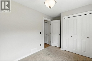 4504 Bellevue Drive - Photo 20