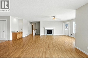 4504 Bellevue Drive - Photo 9
