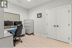 2280 Nordstrom Avenue - Photo 31