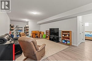 2280 Nordstrom Avenue - Photo 41