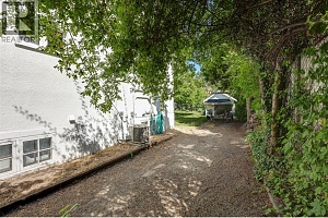 258 Riverside Avenue - Photo 42