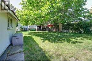 258 Riverside Avenue - Photo 45