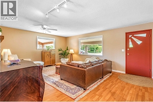 824 Raymer Road - Photo 18