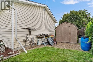 1390 Creekside Road - Photo 32