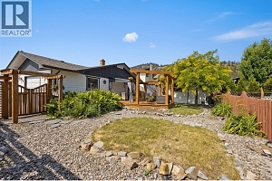 308 McTavish Road - Photo 28