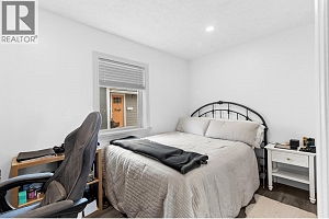 726 Coronation Avenue - Photo 12