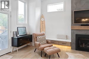 2481 Ethel Street - Photo 11