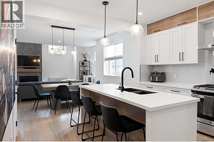 2481 Ethel Street - Photo 18