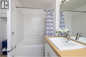 975 ACADEMY Way Unit# 401 - Photo 8