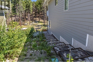 690 Muir Road - Photo 43