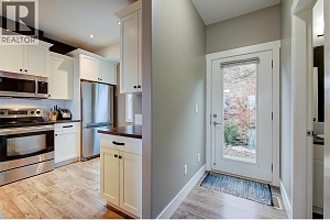 1040 Mt Revelstoke Place Unit# 20 - Photo 18