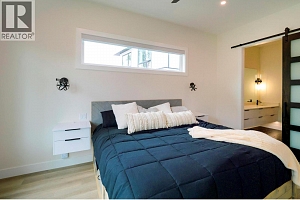 10245 Beacon Hill Drive - Photo 18