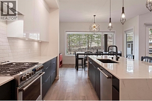 10245 Beacon Hill Drive - Photo 8