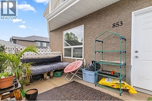 853 Wilson Avenue - Photo 15
