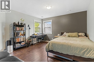 853 Wilson Avenue - Photo 35