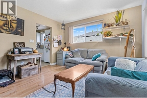 853 Wilson Avenue - Photo 4
