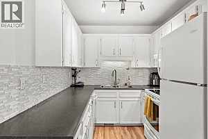 3155 Gordon Drive Unit# 304 - Photo 9