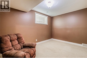 1084 Hume Avenue - Photo 40