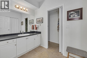 1088 Sunset Drive Unit# 410 - Photo 23