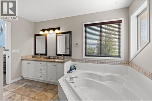 3491 Ridge Boulevard - Photo 33