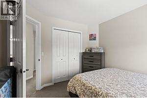 3491 Ridge Boulevard - Photo 36
