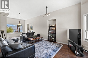 3491 Ridge Boulevard - Photo 5