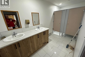 3307 32 Avenue Unit# 200 - Photo 14