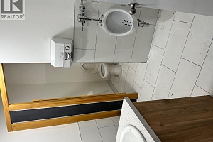 3307 32 Avenue Unit# 200 - Photo 4