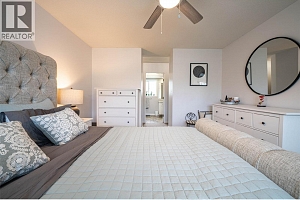 53 Preston Crescent - Photo 23