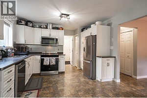 53 Preston Crescent - Photo 5