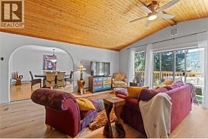 8361 Ladner Road - Photo 14