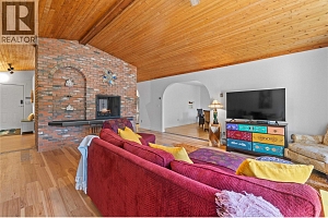 8361 Ladner Road - Photo 17