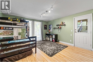 8361 Ladner Road - Photo 36