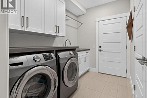 9443 Ledgestone Road - Photo 37