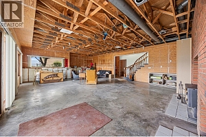 975 Monashee Place - Photo 39