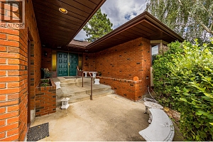 975 Monashee Place - Photo 49