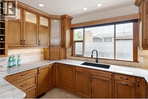 354 BURNE Avenue - Photo 5